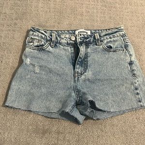 Cute jean shorts!
